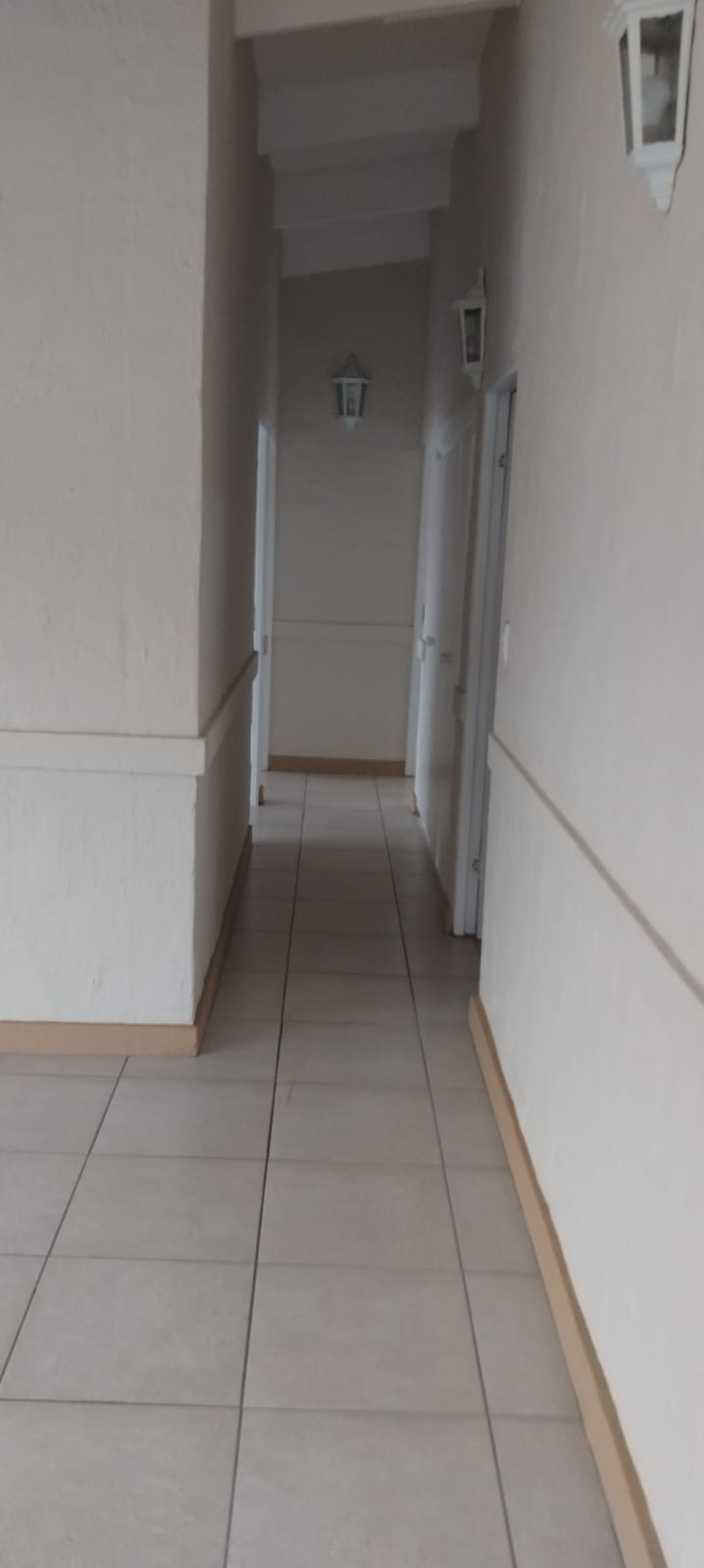 To Let 3 Bedroom Property for Rent in Island View Western Cape